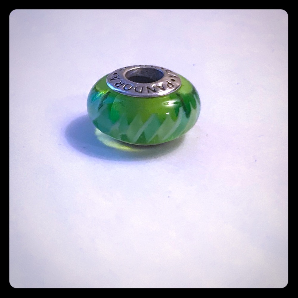 Pandora glass charm green zig-zag
